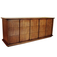 Vintage Henredon 9-Drawer Dresser