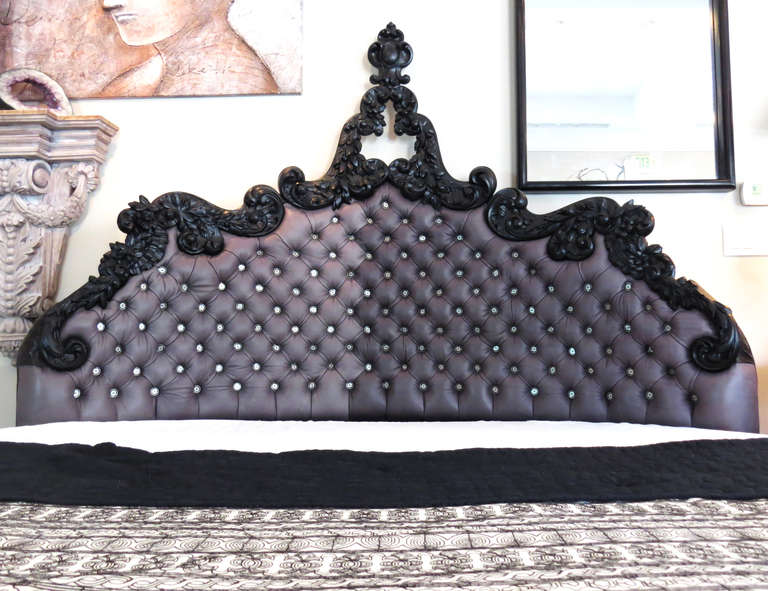 Early 20th c. Parisian Bed In Excellent Condition For Sale In Los Angeles, CA