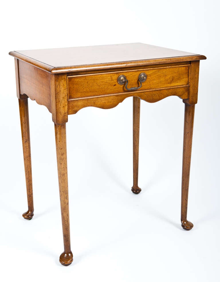 British English Queen Anne Style Side Table For Sale