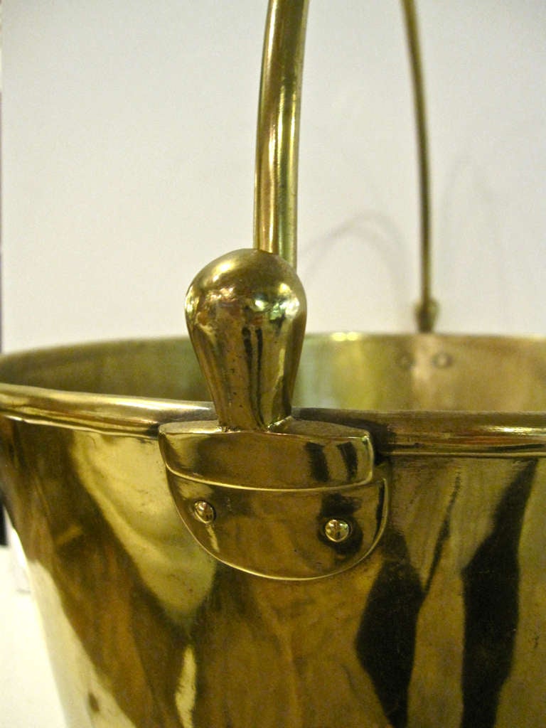 19th c. English Brass Peat Bucket In Excellent Condition In Los Angeles, CA