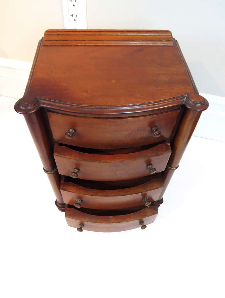 Small Chest of Drawers 2