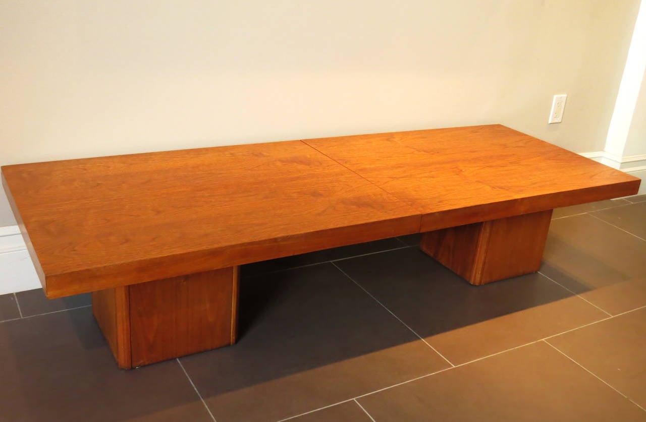 John Keal for Brown Saltman Coffee Table In Good Condition In Los Angeles, CA