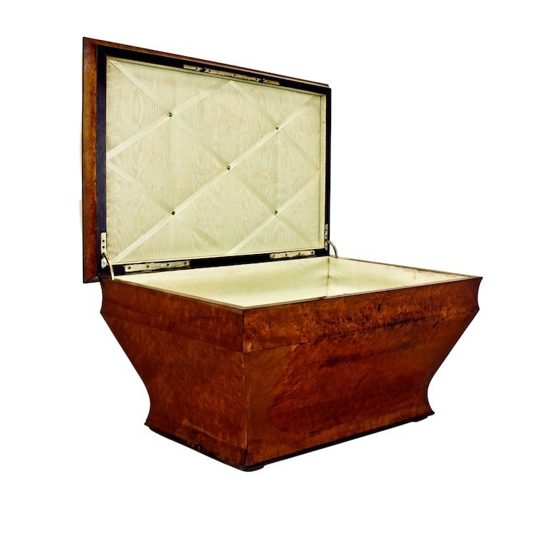 Large French 19th Century Mahogany Bombe Box For Sale 1