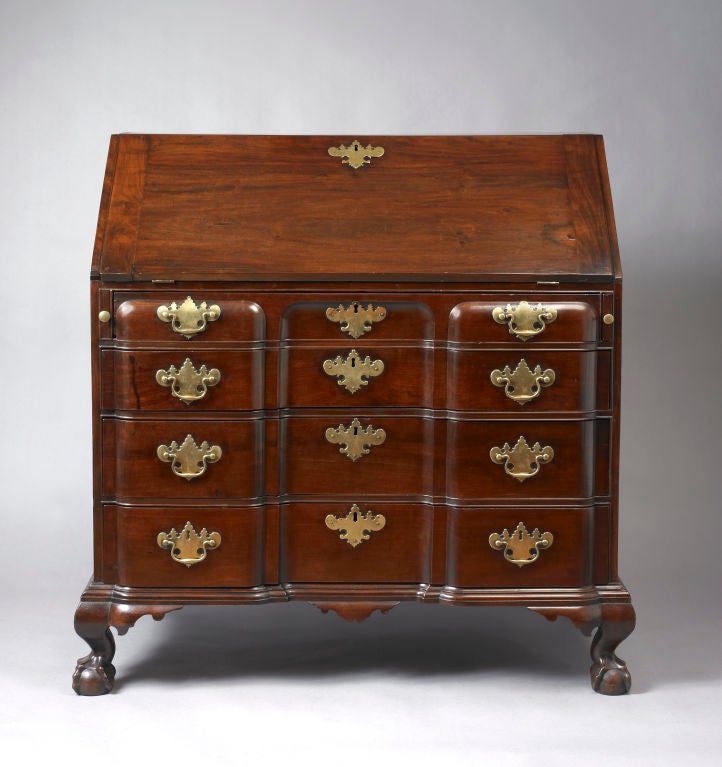 A Fine Chippendale Blockfront Slant-Lid Desk
Boston, Massachusetts
Mahogany; pine secondary wood