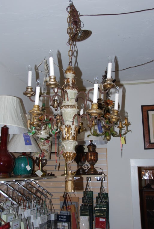 Painted An Italian Grey-painted And Parcel-gilt Ten Light Chandelier For Sale