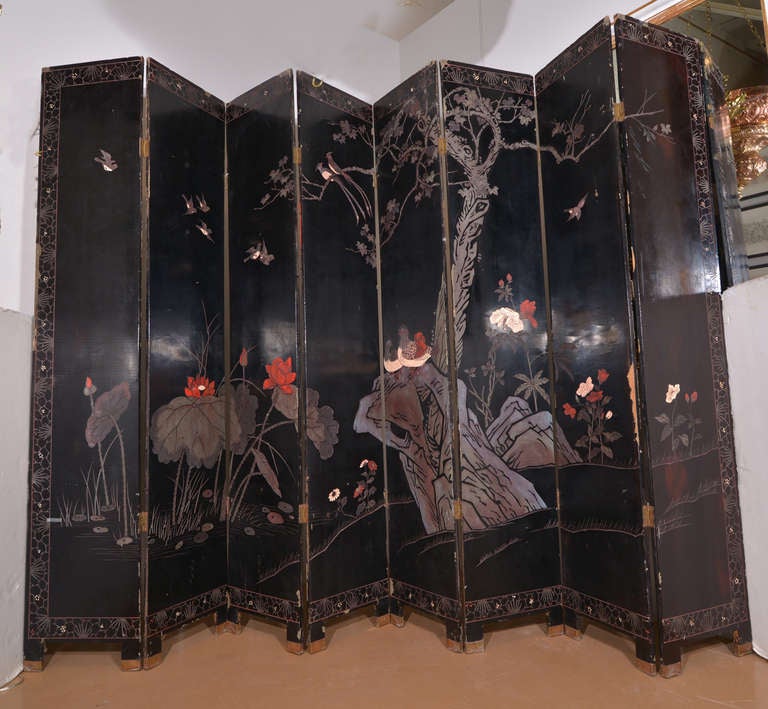 Chinese Black Lacquered Eight-Panel Screen 2