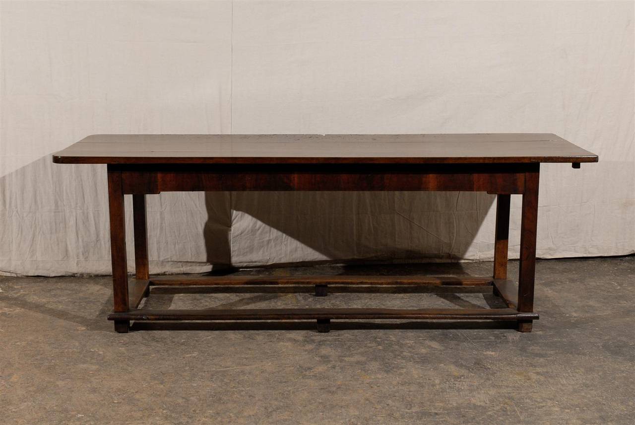 19th Century Italian Library Table of Walnut Wood with Straight Legs For Sale 2