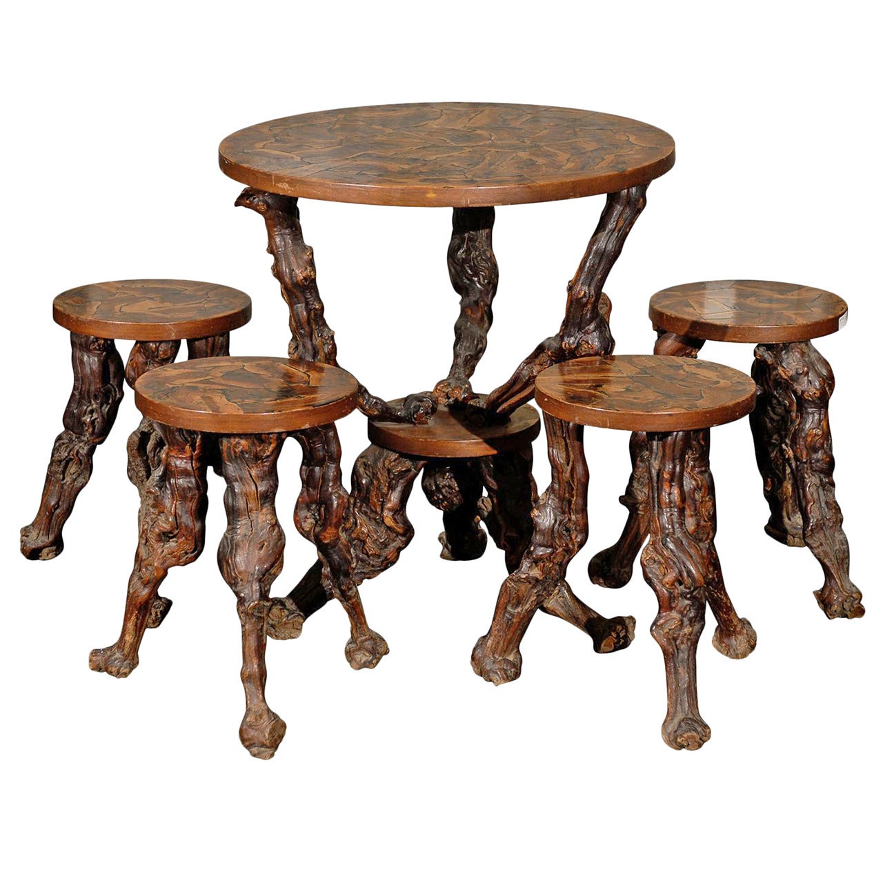 Set of European Grapevine Round Table and Four Accompanying Stools