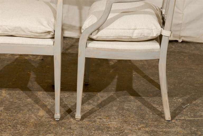 A Pair of American Painted Wood Sheraton Style Chairs from the Waldorf Astoria Hotel in New York with Their Cushion. 20th Century