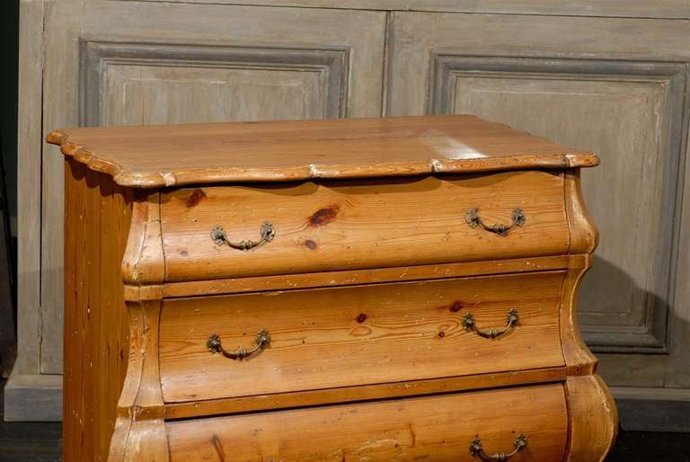 Wood Early 20th Century Dutch Bombé Three-Drawer Chest