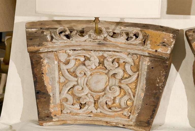 A Single 19th Century Italian Wooden Fragment Made into a Sconce with Gilding For Sale 2