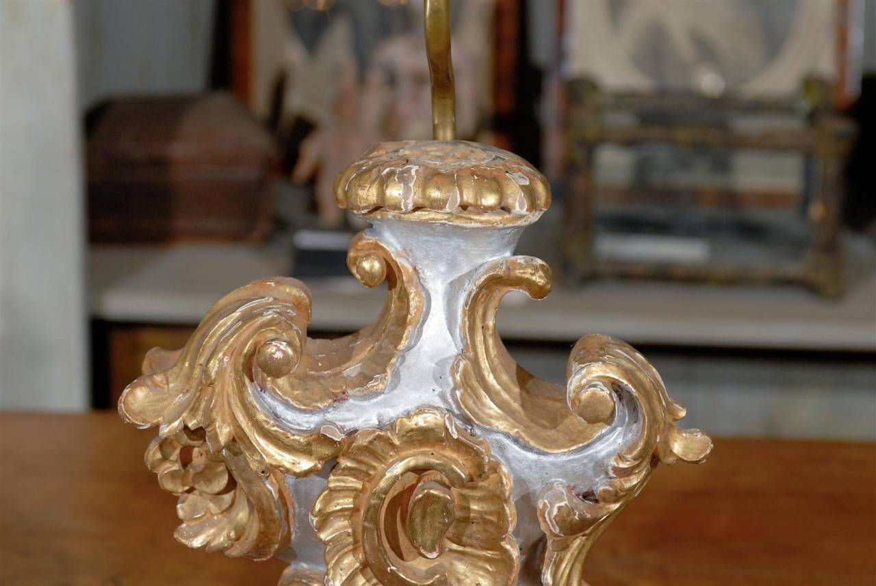 Lucite Pair of 19th Century Italian Rococo Style Gilded Wood Fragment Table Lamps