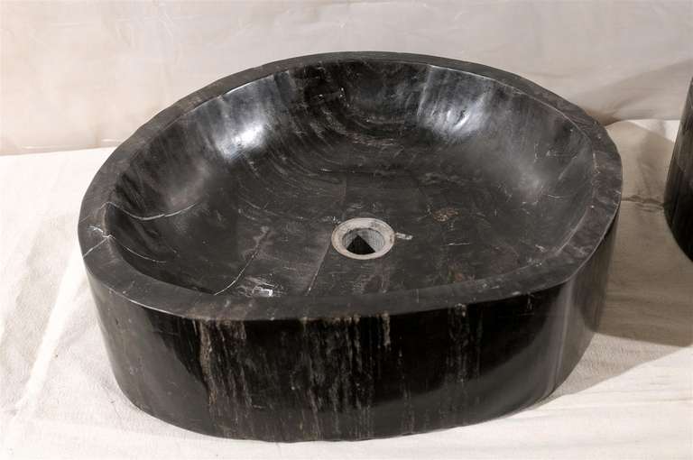A Pair of Gorgeous Black Petrified Wood Sinks In Good Condition In Atlanta, GA