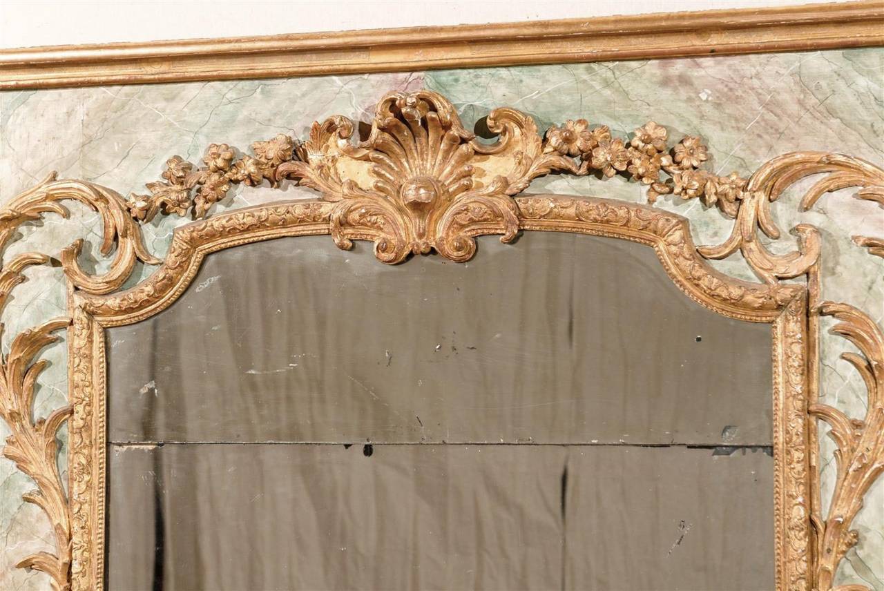 Uno squisito specchio italiano della fine del XVIII secolo in stile Rocaille, splendidamente decorato In condizioni buone in vendita a Atlanta, GA