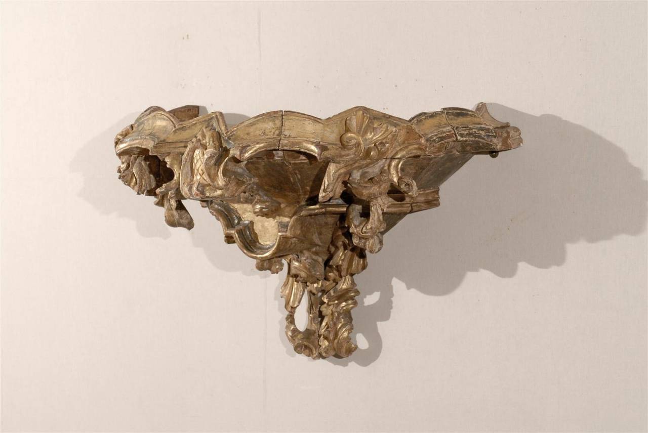 Italian 18th Century Richly Carved & Gilt Wood Rococo Style Wall Bracket  In Good Condition For Sale In Atlanta, GA