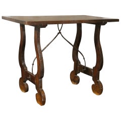 Table italienne extensible du début du XIXe siècle avec pieds en forme de lyre