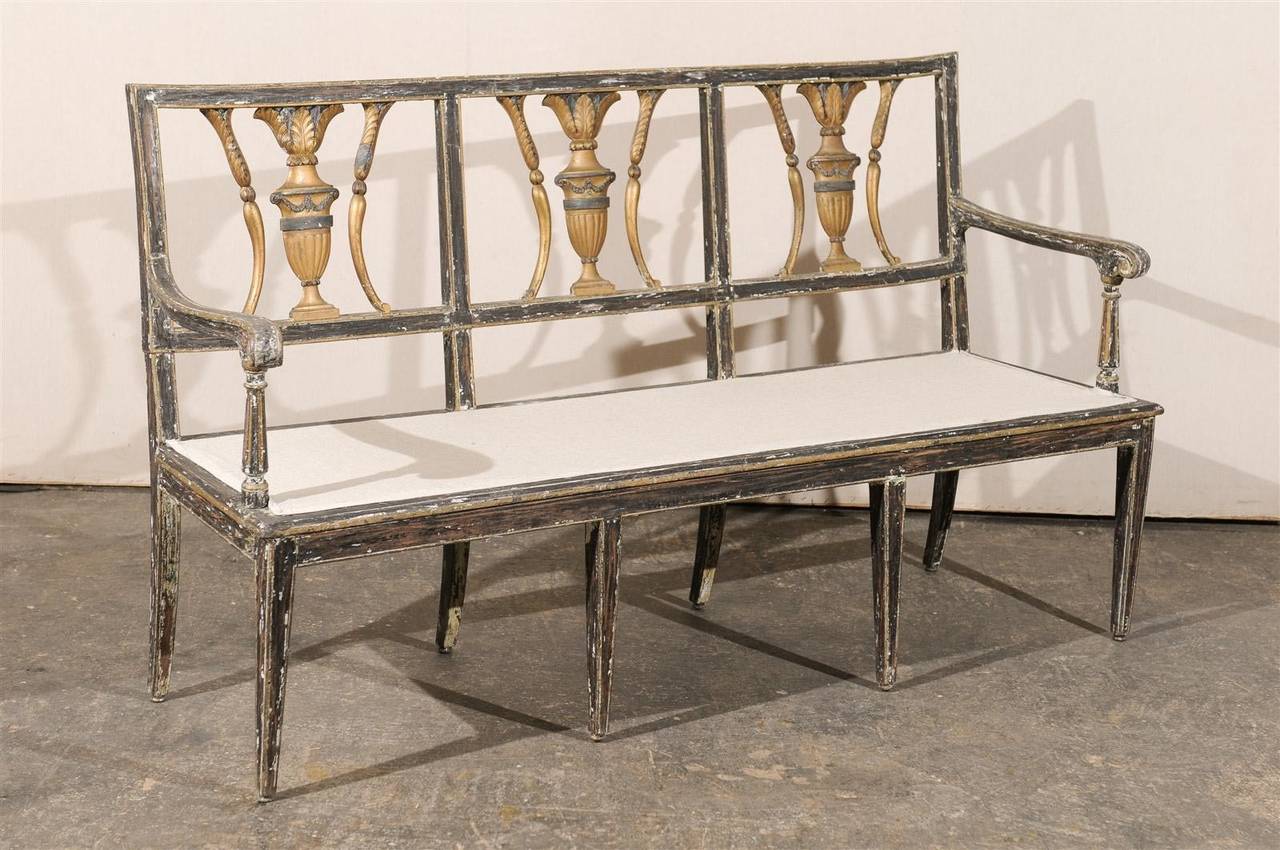 Early 19th Century Italian Painted and Gilded Wooden Bench 1
