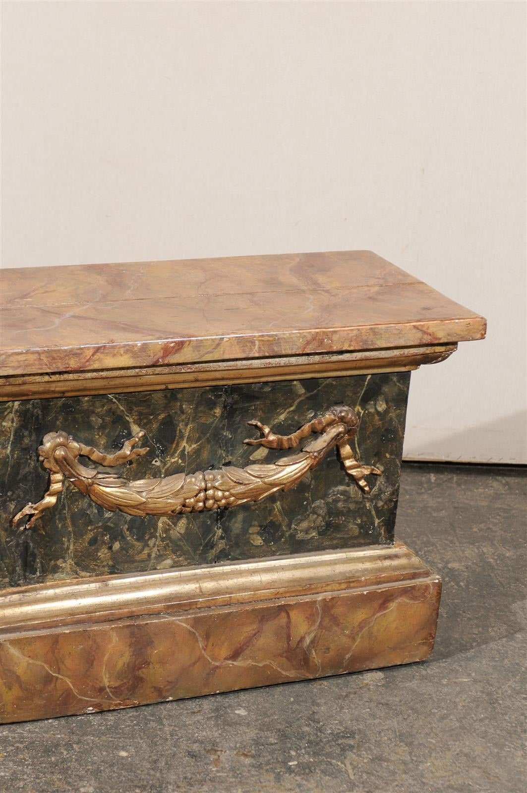18th Century and Earlier 18th Century Italian Marbleized Pedestal For Sale
