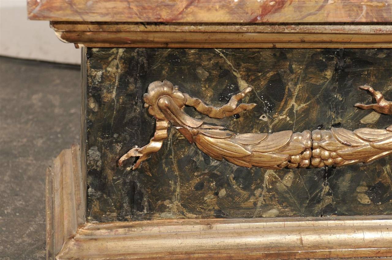 18th Century Italian Marbleized Pedestal For Sale 2
