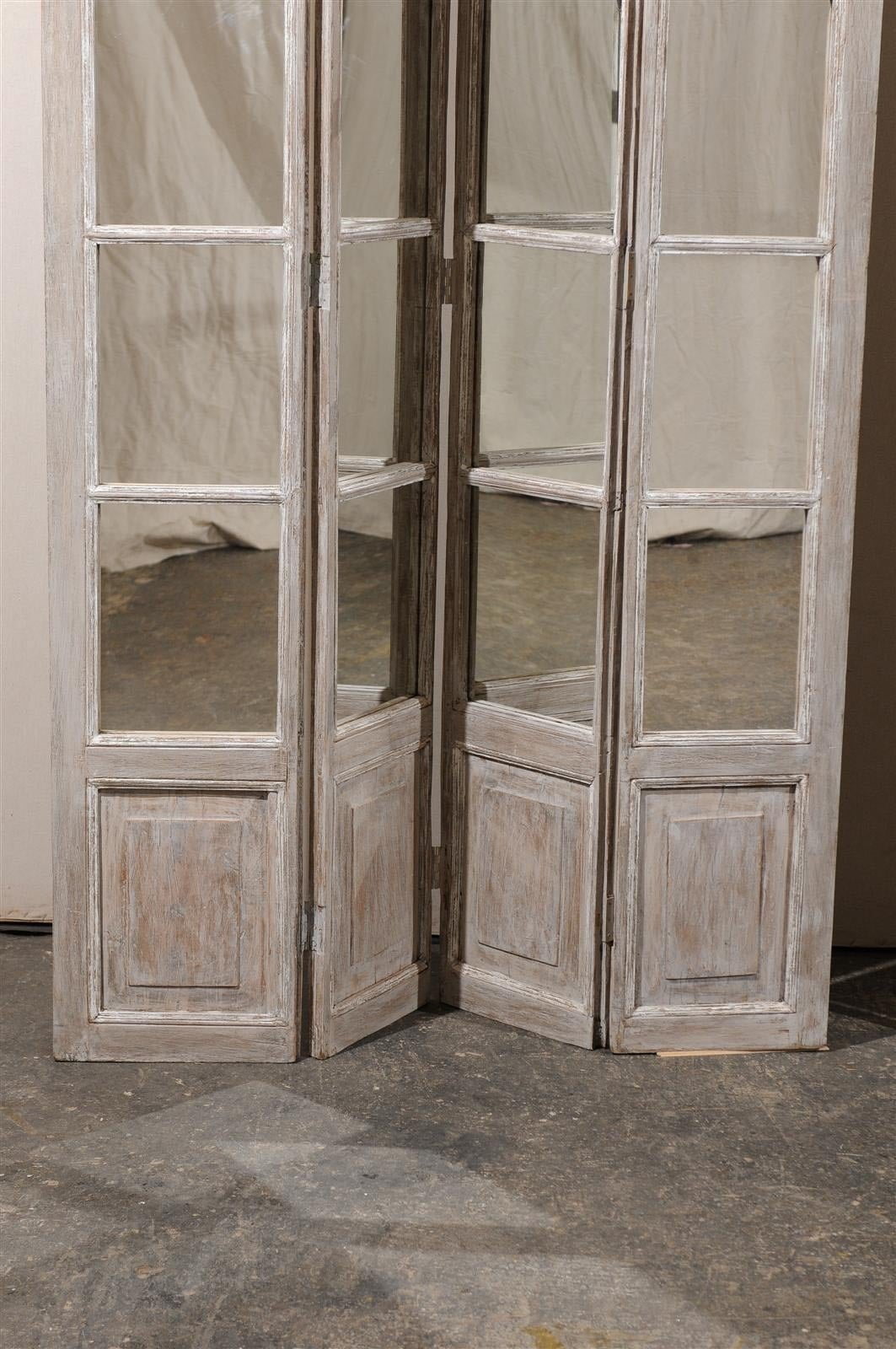 20th Century Pair of Mirrored Painted Wood Screens