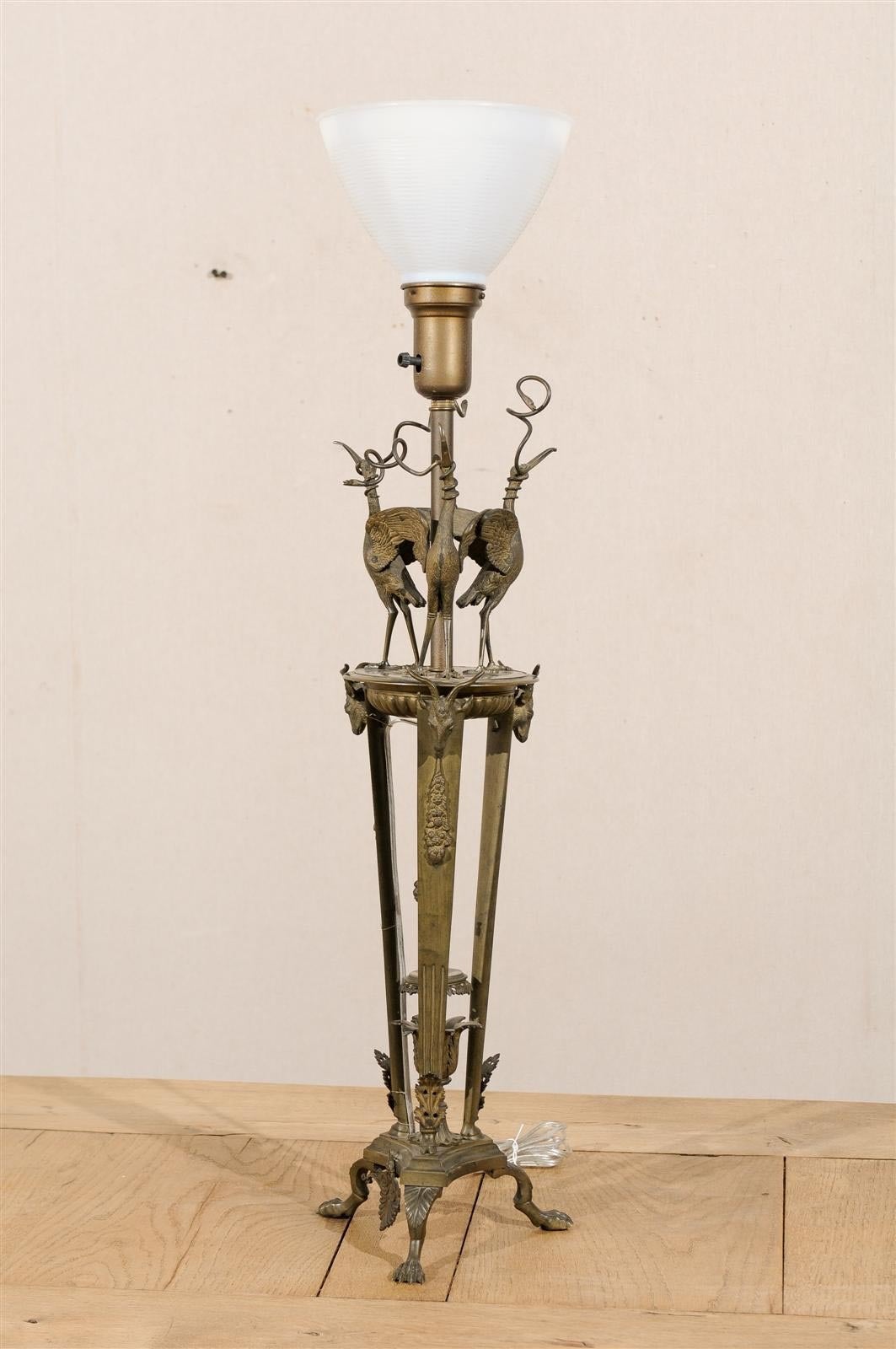 Lampes de table italiennes de style néoclassique avec base en bronze Bon état - En vente à Atlanta, GA