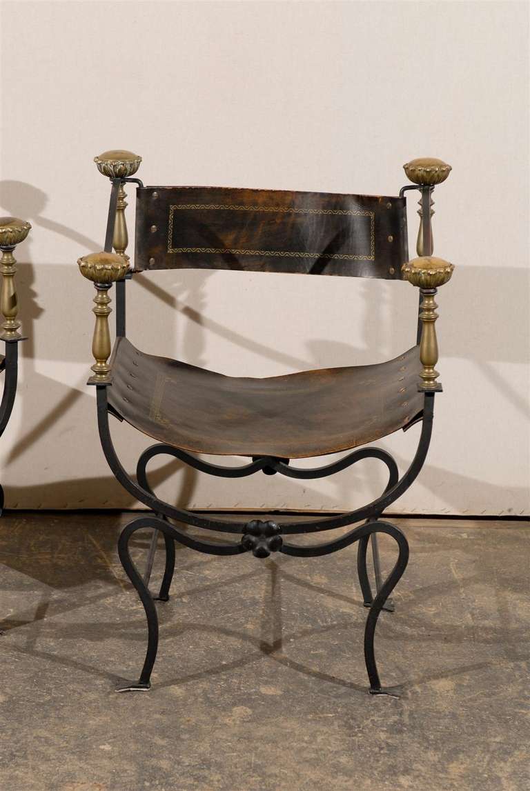 20th Century Pair of Italian Savonarola Chairs