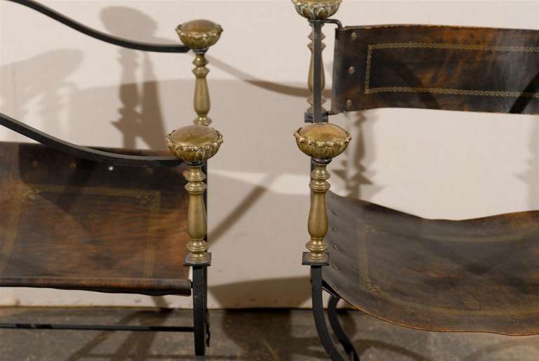 Pair of Italian Savonarola Chairs 1