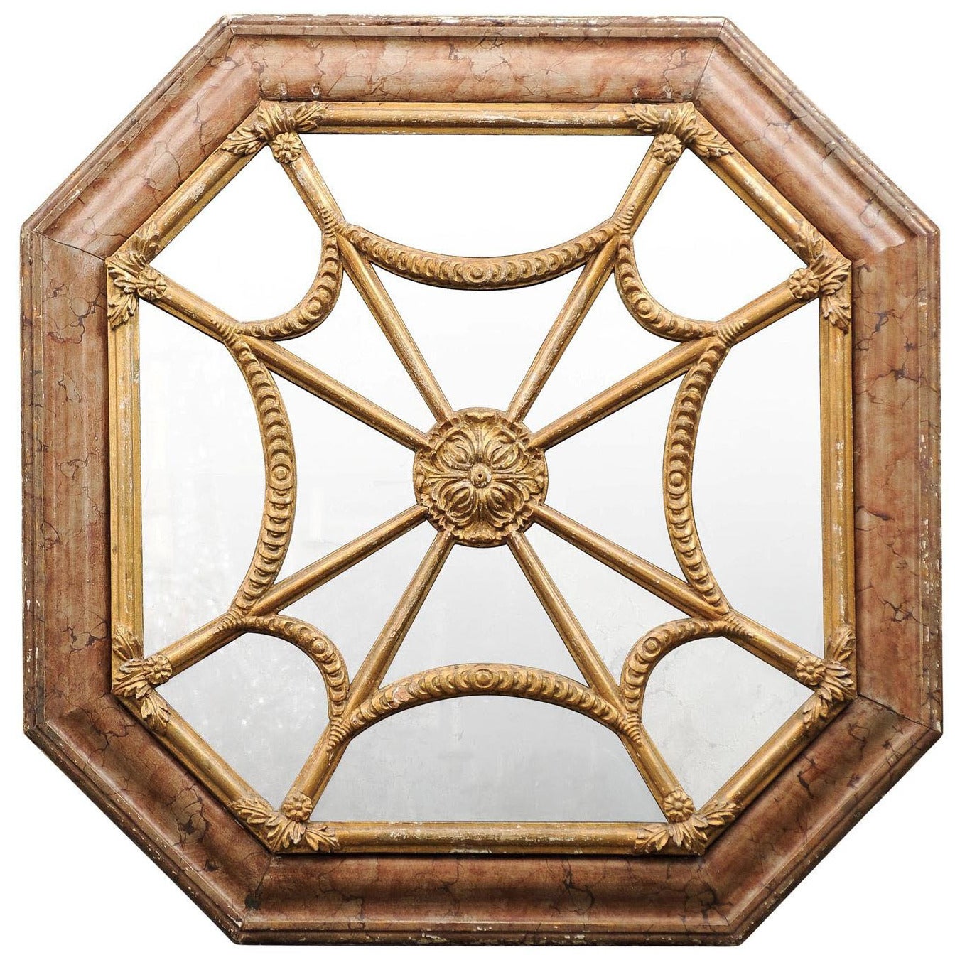 Miroir octogonal italien du 19ème siècle en faux marbre