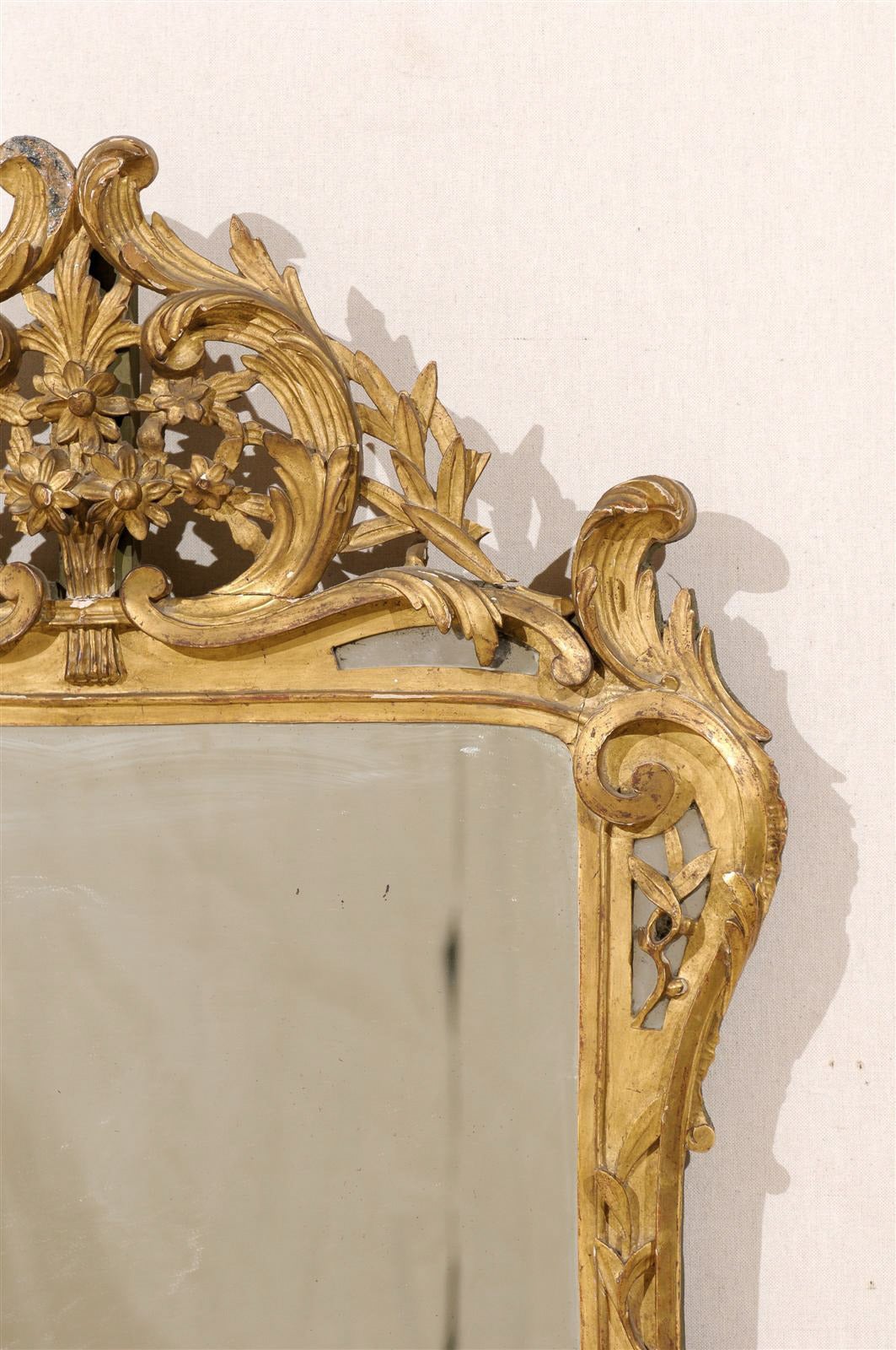French Mid-19th Century Richly Carved Gilded Wood Mirror 4