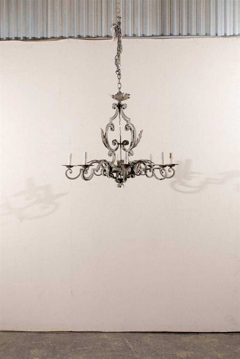 French Eight-Light Chandelier 5