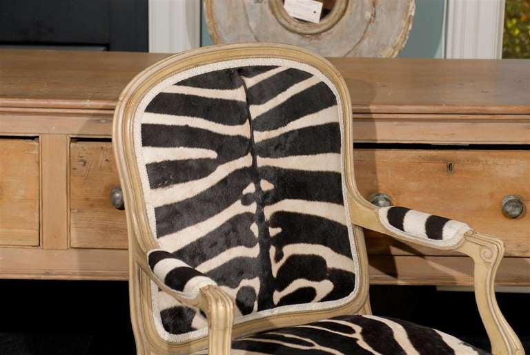 French Louis XV Style Bergère with Zebra Skin Upholstery In Good Condition In Atlanta, GA