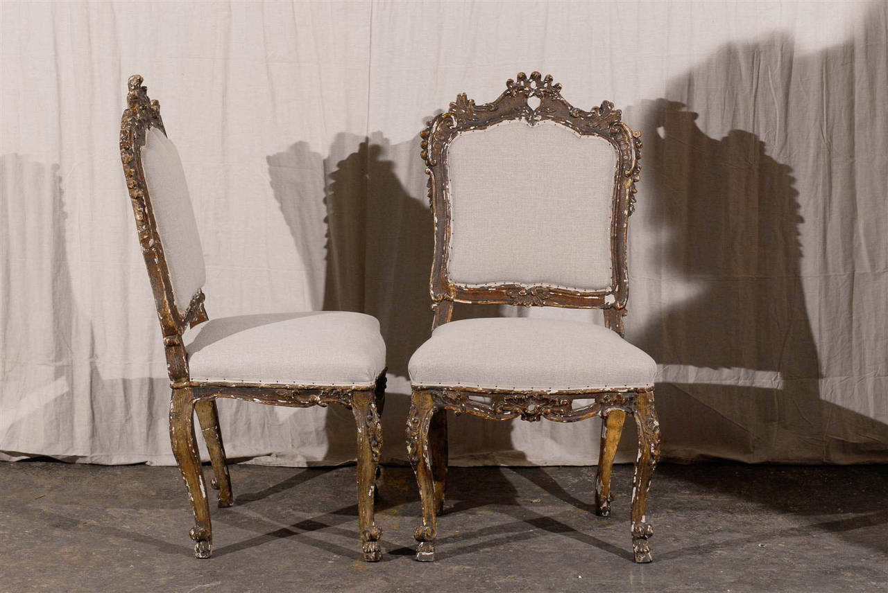 Paar italienische verschnörkelte Beistellstühle im venezianischen Stil des 18. Jahrhunderts im Zustand „Gut“ im Angebot in Atlanta, GA