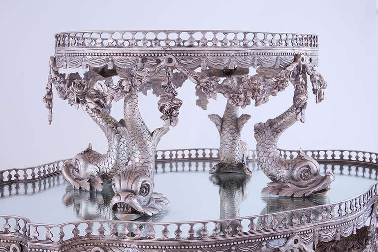 Continental Silver Over Bronze Two-tiered Mirrored Plateau In Excellent Condition For Sale In Rancho Santa Fe, CA