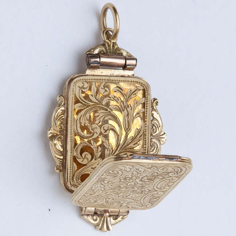 18kt Gold Parisian Vinaigrette In Excellent Condition For Sale In Rancho Santa Fe, CA