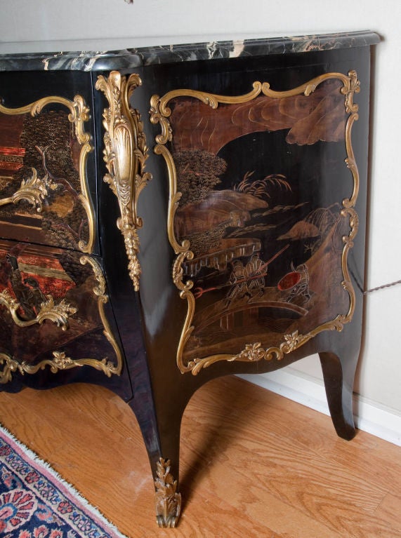 Commode française de style Louis XV de style chinoiseries P. Chorier.