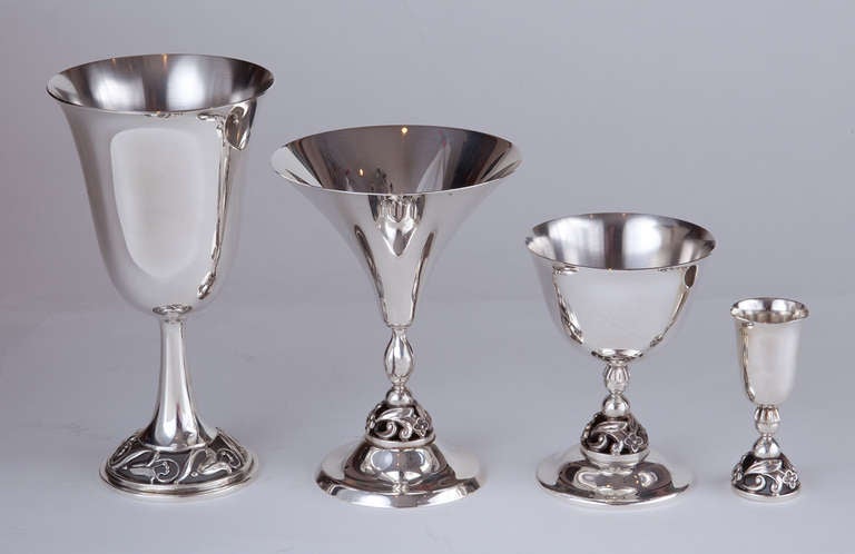 LaPaglia Sterling Silver Danish Modern Stemware and Hors d'oeuvre Plate Set In Excellent Condition In Rancho Santa Fe, CA