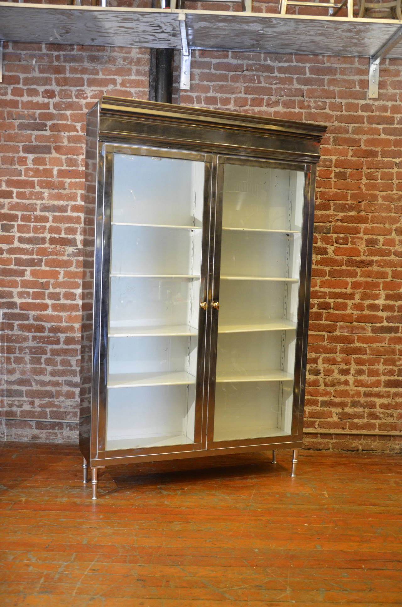 Exceptional Polished Steel Medical Cabinet For Sale 3