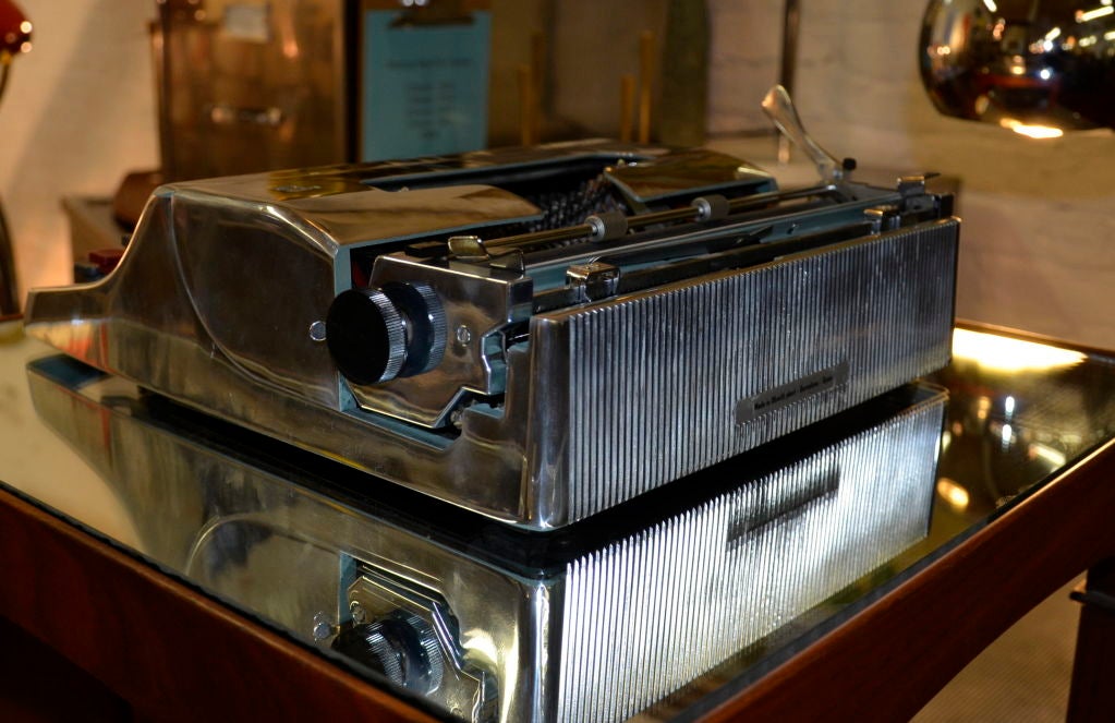 Gleaming Olivetti Lettera 32 by Marcello Nizzoli 1