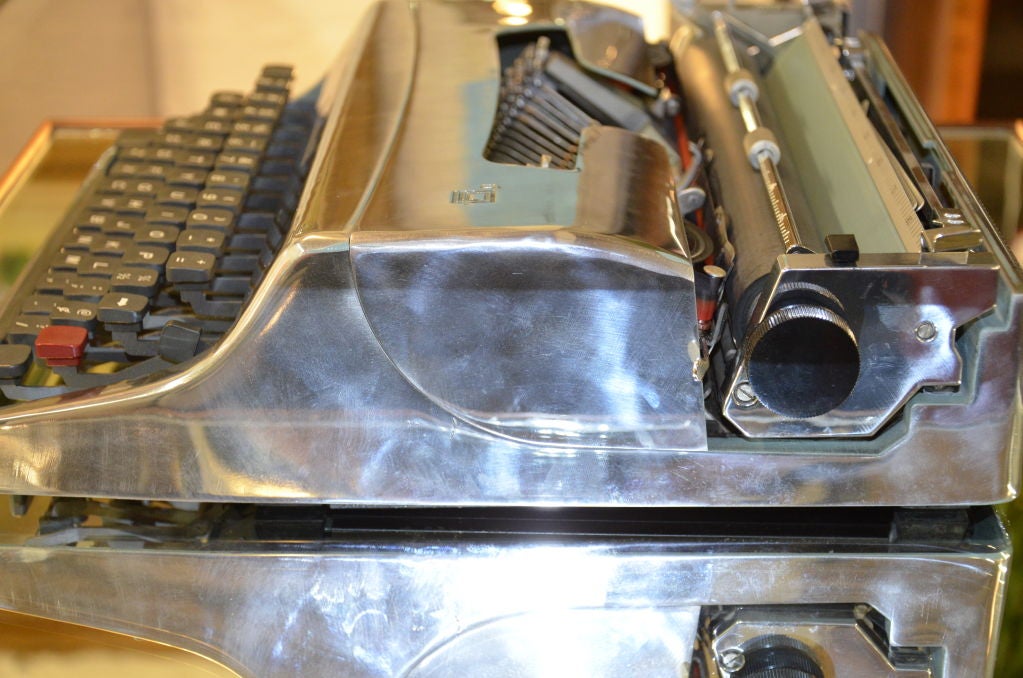 Gleaming Olivetti Lettera 32 by Marcello Nizzoli 3