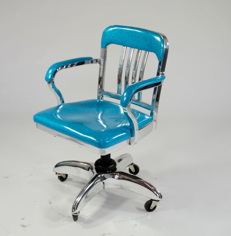 Iconic mid century office chair by General Fireproofing.