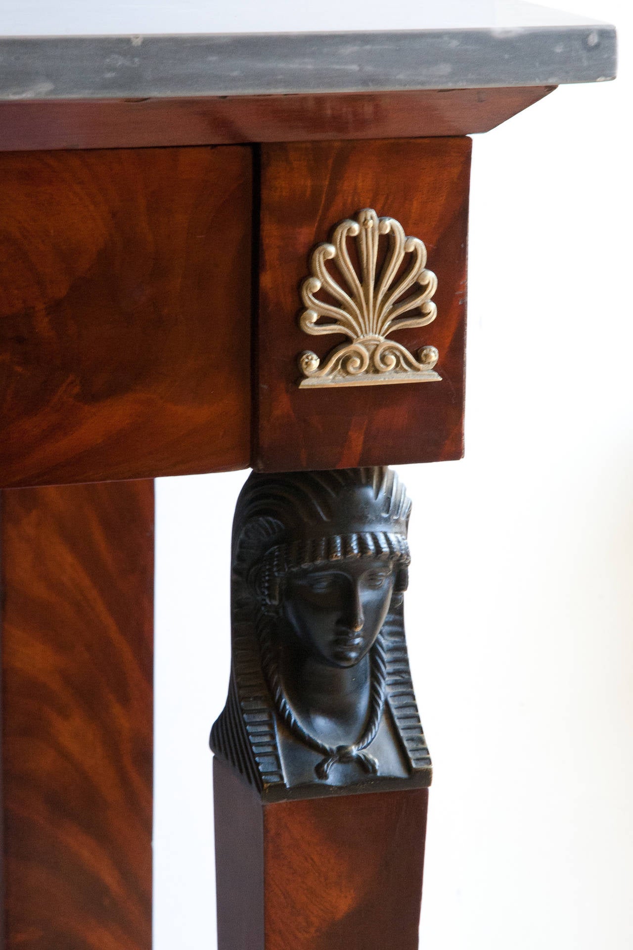 Empire Console Table with Patinated Bronze Heads in the Egyptian Taste In Good Condition For Sale In London, GB