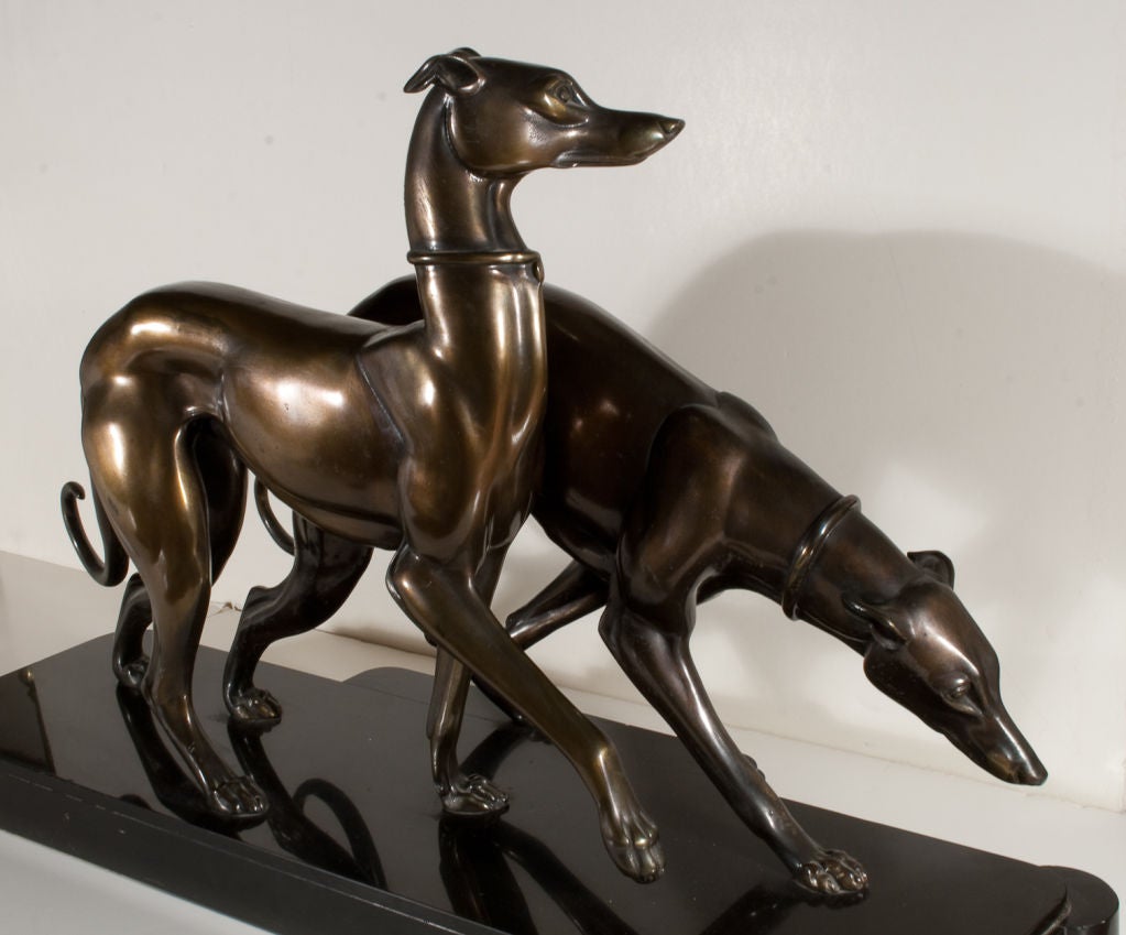 20th Century STATUE OF WHIPPETS OR ITALIAN GREYHOUNDS signed Rochard c.1930