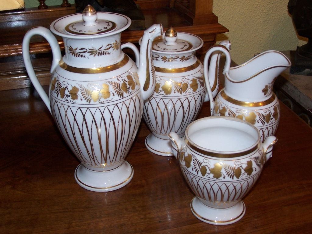 Old Paris Porcelain Coffee and Chocolate Service In Good Condition In Washington, DC