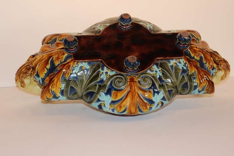 Large French Sarreguemines Majolica 19th Century Center Bowl In Excellent Condition For Sale In Washington, DC