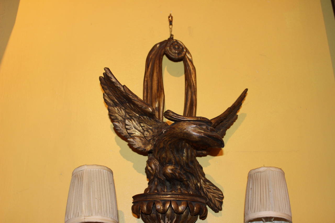 Pair of Italian Gilt Eagle Scones In Good Condition For Sale In Washington, DC