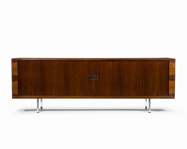 CR252

Credenza in rosewood with tambour doors. Designed by Hans Wegner, Denmark, 1960s.

The figuring of the rosewood is exceptional.