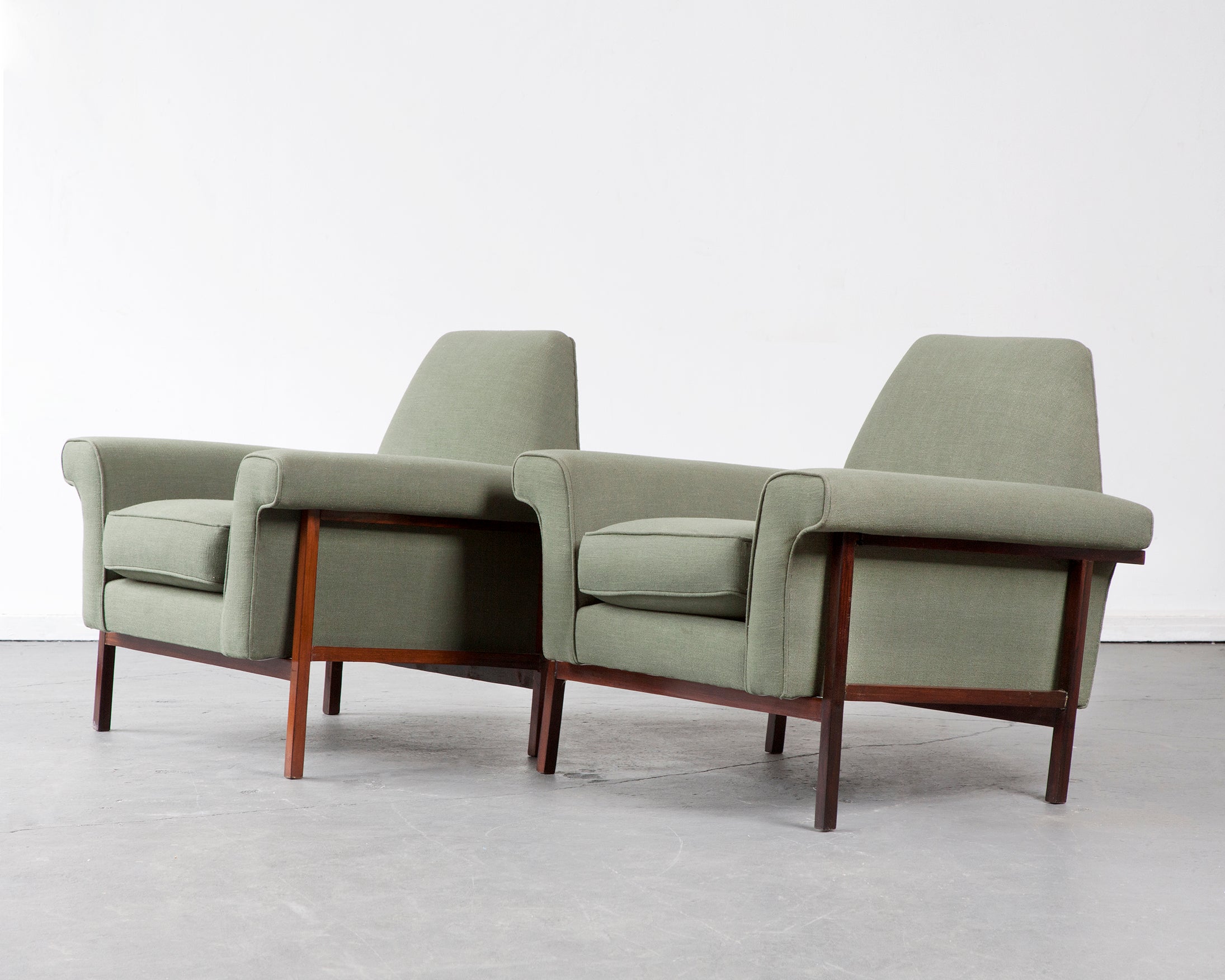 Lounge chairs by Branco & Preto
