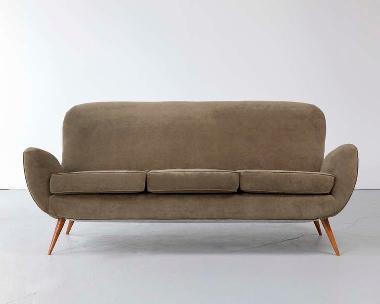 Brazilian Settee In Good Condition In New York, NY