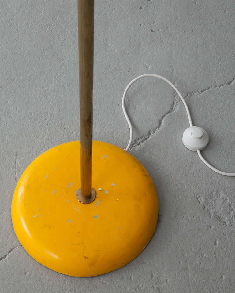 top 28 floor l yellow 5 armed jielde floor desk reading l yellow for sale at vintage top 28 floor l yellow 5 armed jielde floor desk reading l yellow for sale at vintage