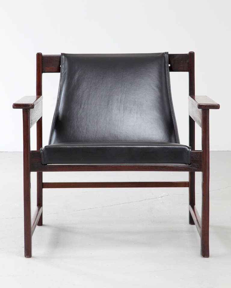 Mid-20th Century Pair of Lounge Chairs by Sergio Rodrigues